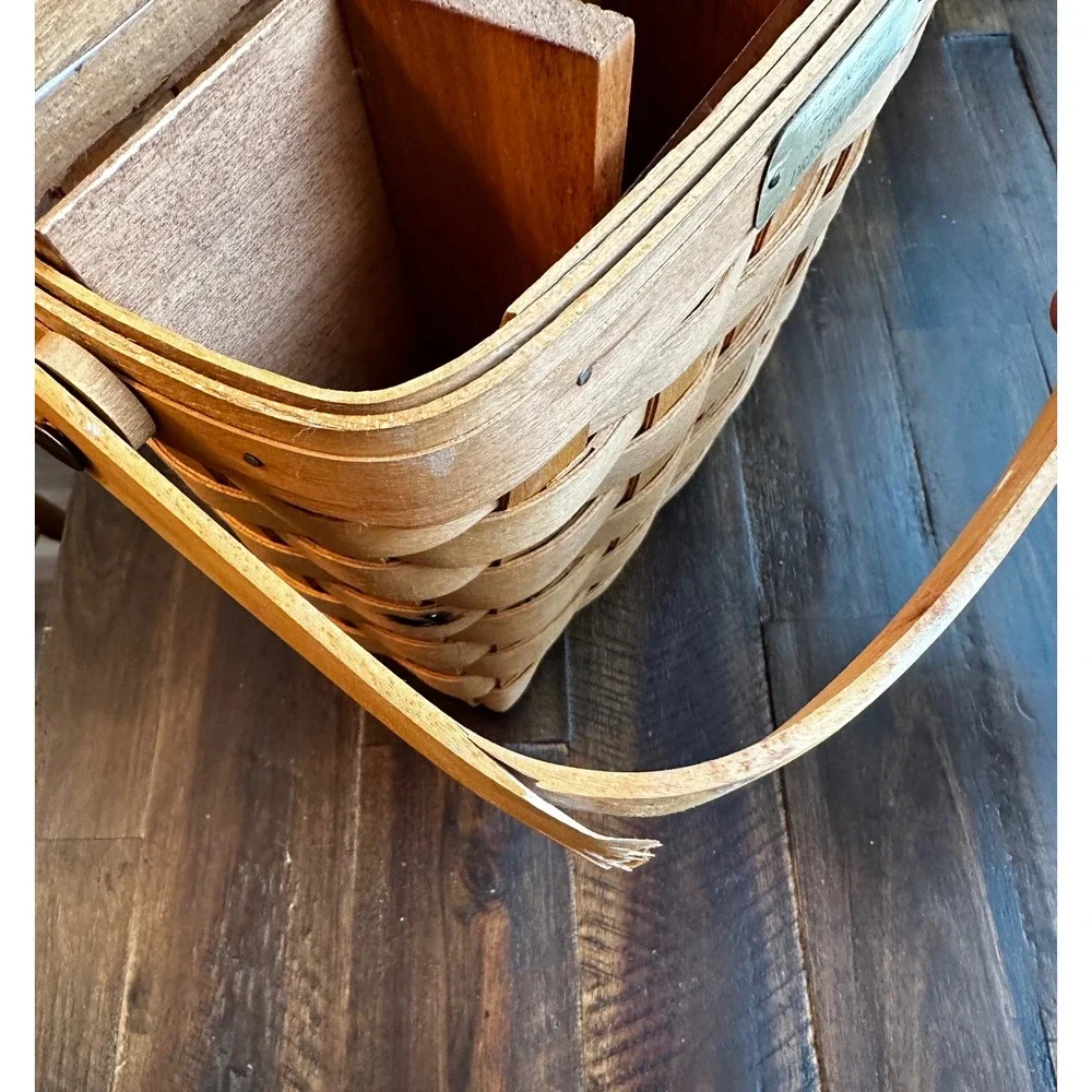 Longaberger 1995 Edition Dresden Basket with Liner and Wooden Divider Handwoven